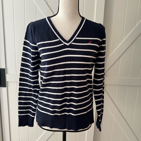 EUC Women's NAUTICA Navy and White Striped V Neck Cotton Sweater Size Small - Picture 1 of 3
